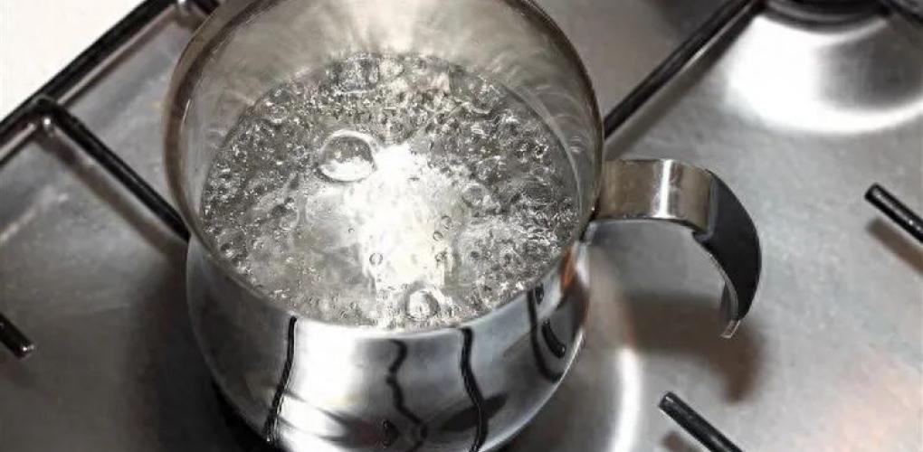 只喝烧开的自来水，不碰桶装水矿泉水，最后结果如何？早知早受益